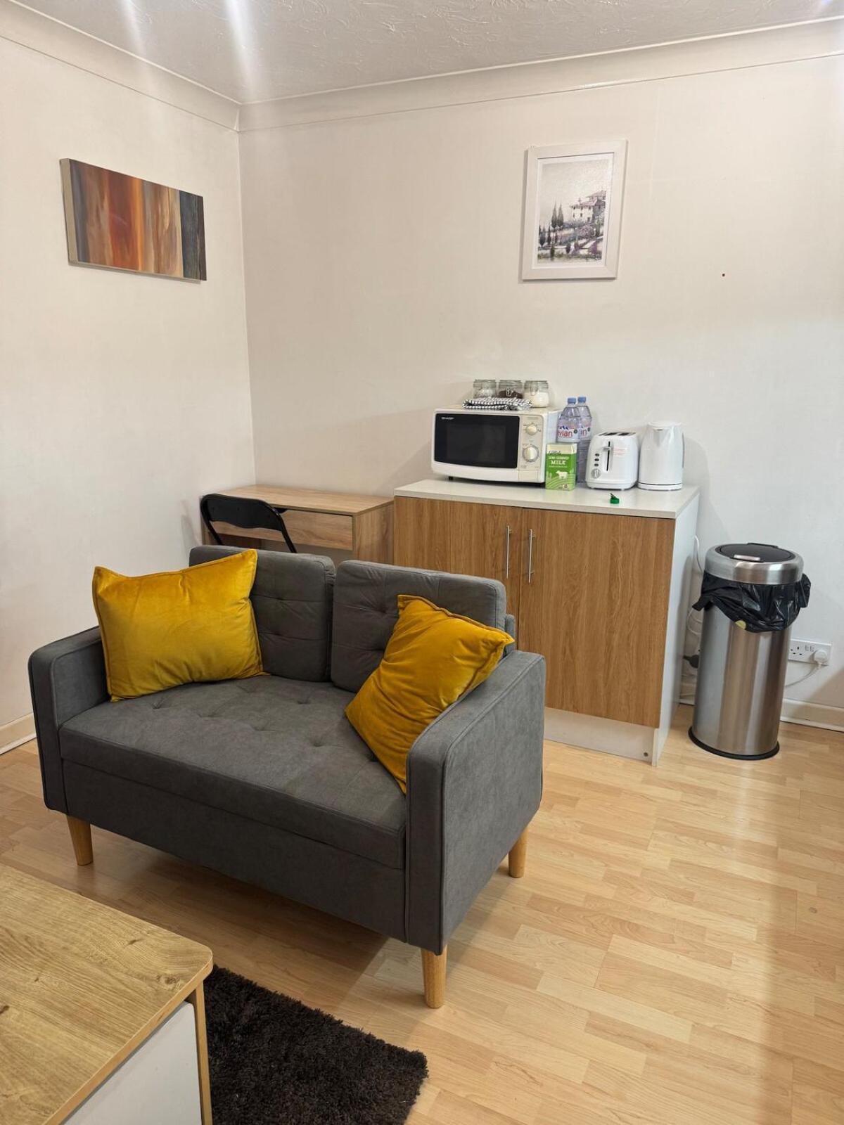 Cosy Flat In Canary Wharf, 02, 1 Double Bed Apartment